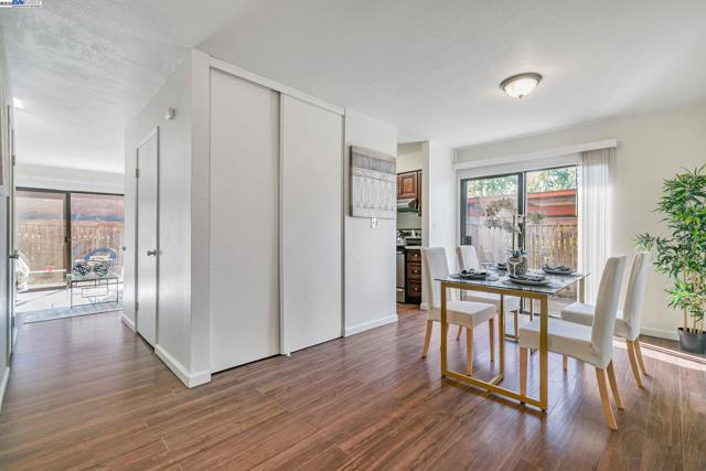 38627 Cherry Ln, Fremont CA: https://media.crmls.org/mediaz/a454f6ad-ca9b-4952-bef4-5f0b2b2fbf0b.jpg