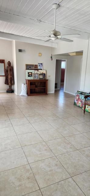 2272 N Starr Road, Palm Springs CA: https://media.crmls.org/mediaz/a45520be-b390-4f6e-9b5d-c66fc743b6c9.jpg