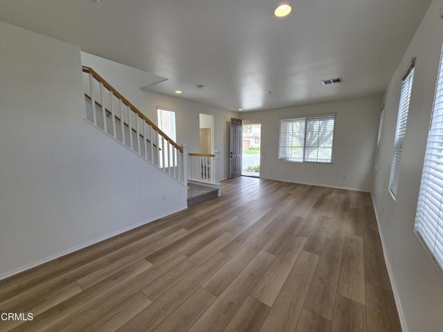 Detail Gallery Image 5 of 36 For 686 Morado Pl, Oxnard,  CA 93030 - 3 Beds | 2/1 Baths