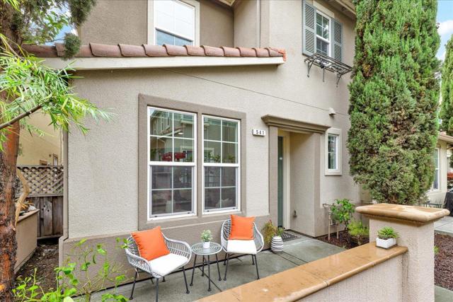 541 Ravenna Way, Hayward CA: https://media.crmls.org/mediaz/a4556bd5-be12-4825-a277-49d0408f0971.jpg