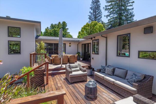 15902 Rochin Terrace, Los Gatos CA: https://media.crmls.org/mediaz/a45622e9-19cb-44cb-9dda-d51e7880a626.jpg
