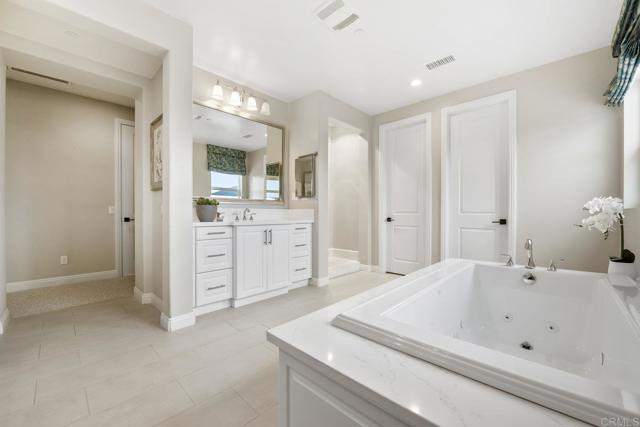 Detail Gallery Image 17 of 32 For 15937 Kennicott Ln, San Diego,  CA 92127 - 4 Beds | 4/1 Baths