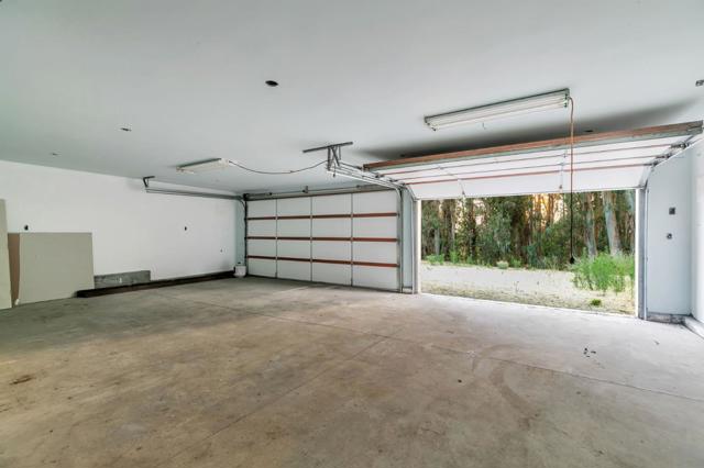 411 Hecker Pass Road, Watsonville CA: https://media.crmls.org/mediaz/a4577367-95d8-4ca7-8b1d-b76605f72d9e.jpg