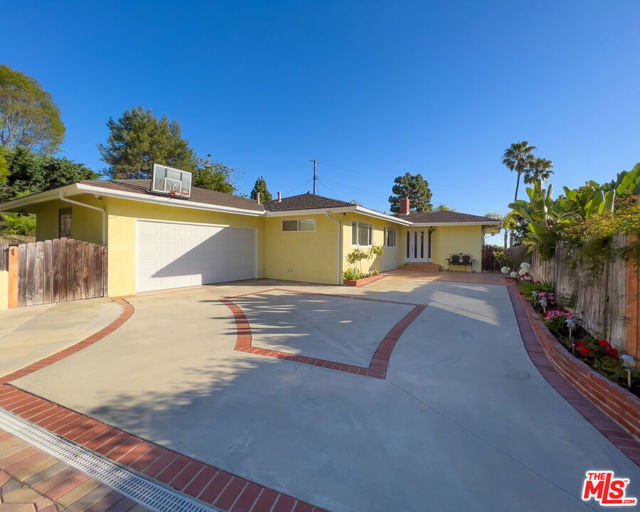 28206 AMBERGATE Drive, Rancho Palos Verdes, California 90275, 4 Bedrooms Bedrooms, ,2 BathroomsBathrooms,Residential,Sold,AMBERGATE,22165983