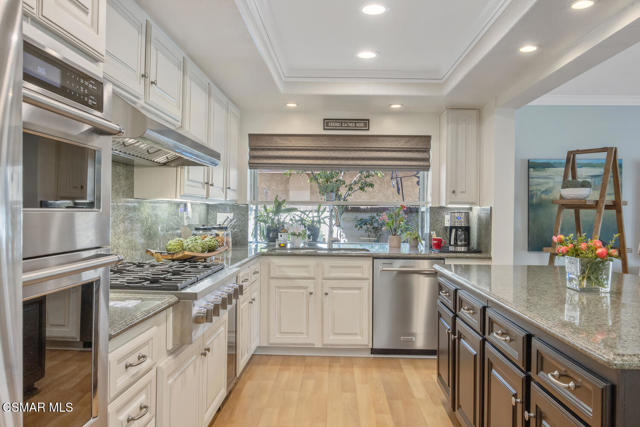 3901 Via Verde, Thousand Oaks CA: https://media.crmls.org/mediaz/a4590205-a0fe-4414-8591-a1cc3412d61a.jpg