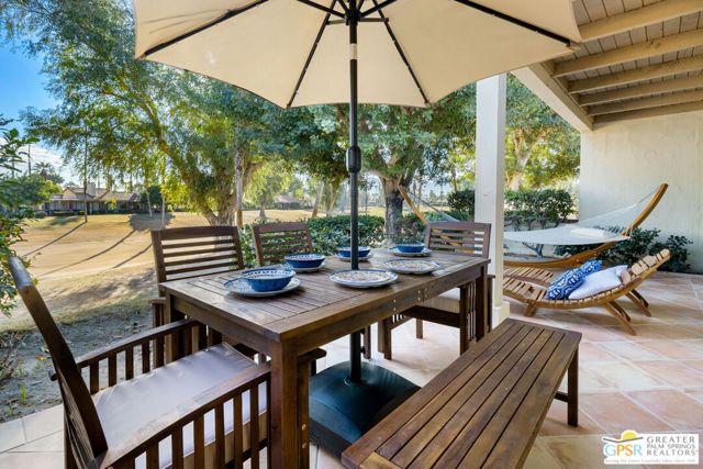 298 San Vicente Circle, Palm Desert CA: https://media.crmls.org/mediaz/a4590949-9a88-44f9-94d1-f6de3f462985.jpg