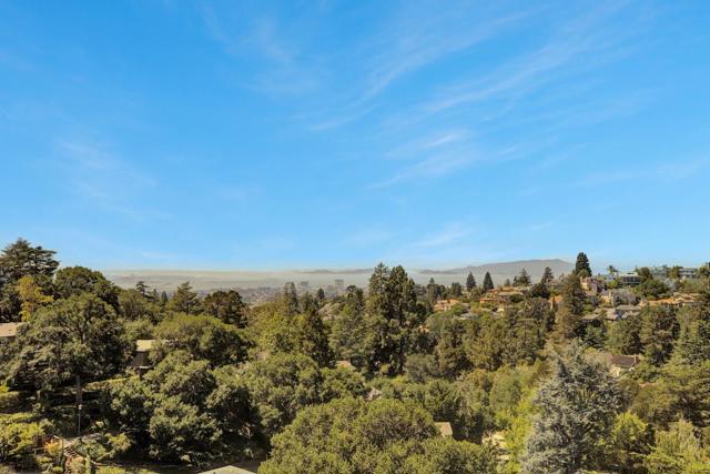 50 Hermosa Avenue, Oakland CA: https://media.crmls.org/mediaz/a459e374-4266-4bbd-804c-63a7d16f5880.jpg