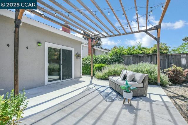 2006 Rainier Drive, Martinez CA: https://media.crmls.org/mediaz/a459ecc2-6456-4e09-9715-07e6f9952ef2.jpg
