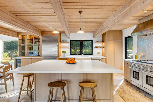 Detail Gallery Image 4 of 50 For 1015 W El Roblar Dr, Ojai,  CA 93023 - 4 Beds | 2 Baths