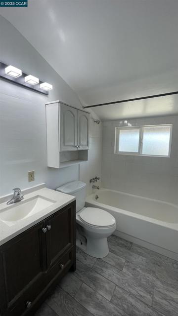 19 Flamingo Ct, American Canyon CA: https://media.crmls.org/mediaz/a45b1182-c618-47d1-b765-7d5f0fab9523.jpg