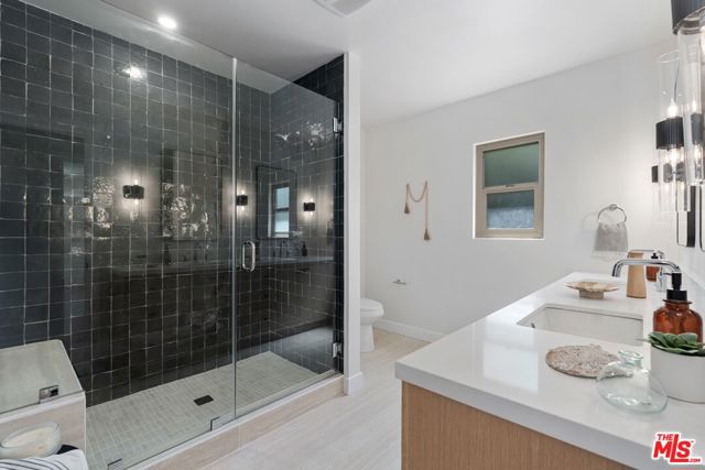 7248 W 88th Place, Los Angeles CA: https://media.crmls.org/mediaz/a45c9844-a4ac-44fb-9f78-351dd3d74b89.jpg