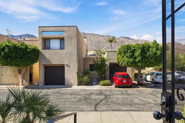 464 Village Square E, Palm Springs, CA 92262