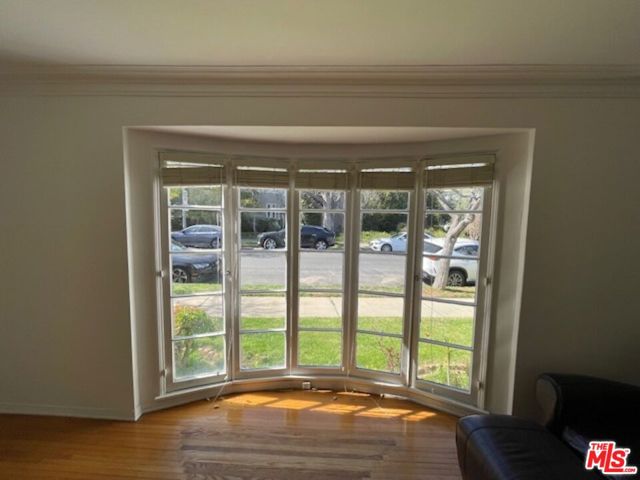 1208 Beverly Green Drive, Los Angeles CA: https://media.crmls.org/mediaz/a45ceed2-e42f-4c93-ad4e-924e93b6f143.jpg