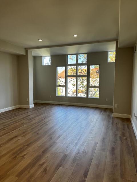 200 Sheridan Avenue, Palo Alto CA: https://media.crmls.org/mediaz/a45d2c96-ed06-4e46-be9f-f997774e6422.jpg