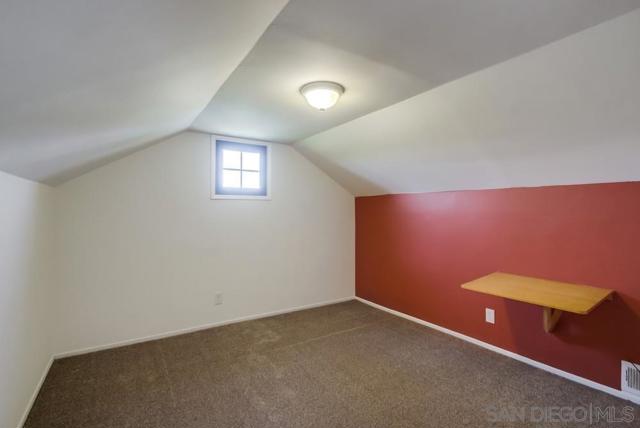 2336 Rancho Diego Ct, Escondido CA: https://media.crmls.org/mediaz/a45d36eb-a203-4396-9c3f-bcbac52429e7.jpg