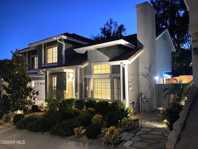 525 Myrtle Court, Oak Park CA: https://media.crmls.org/mediaz/a45dee51-d3e1-4b40-91bf-d1349535881d.jpg