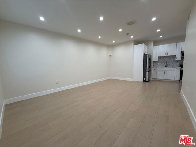 15916 Bahama Street, North Hills CA: https://media.crmls.org/mediaz/a45e9dbe-fd33-4066-aeba-5bb650d82a44.jpg