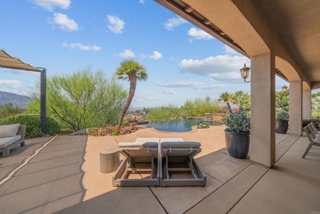 5102 Espinoza Road, El Cajon CA: https://media.crmls.org/mediaz/a4615291-ebd3-4fa6-9354-1606a7dbaab1.jpg