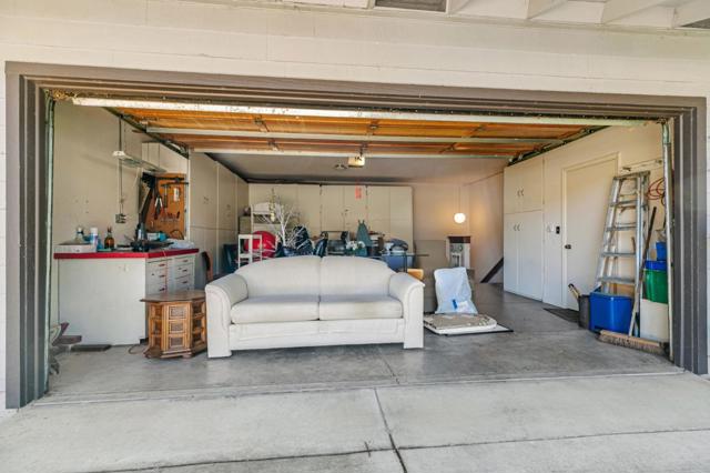 1350 Trinity Drive, Menlo Park CA: https://media.crmls.org/mediaz/a46163a0-9069-432b-98fa-fd0f58b59fb8.jpg