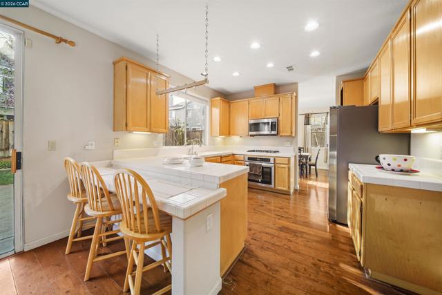 Image 29 of 60 For 34 Elmwood Dr