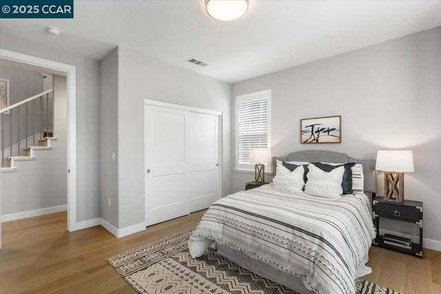 17691 Whisper Ln, Castro Valley CA: https://media.crmls.org/mediaz/a461c2a9-b67c-4259-9571-534ad2f390cf.jpg