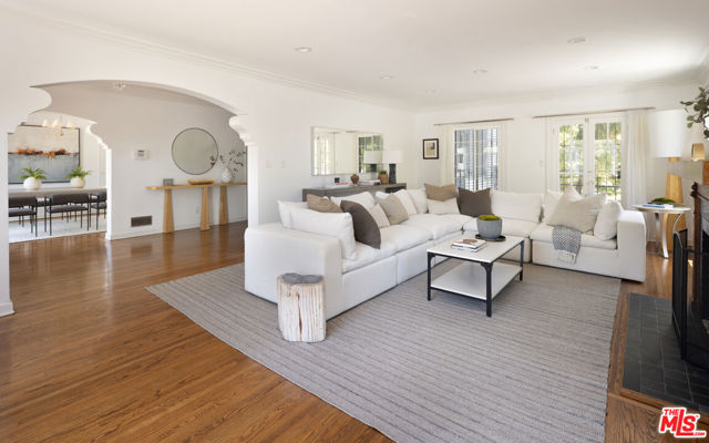 922 N Edgemont Street, Los Angeles CA: https://media.crmls.org/mediaz/a462af6f-380c-4073-a367-1d8628cce2a6.jpg