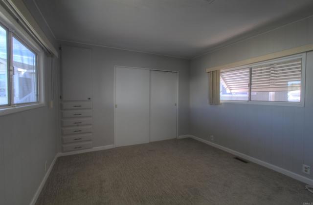 211 N Citrus Avenue, Escondido CA: https://media.crmls.org/mediaz/a46429e3-6708-4770-baae-f40bac81f260.jpg