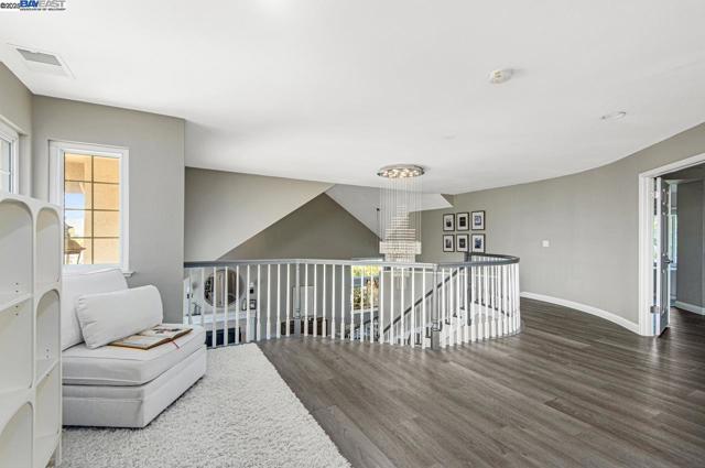 2839 Victoria Ridge Ct, Pleasanton CA: https://media.crmls.org/mediaz/a4644f30-8063-4044-83cc-6528f54466be.jpg