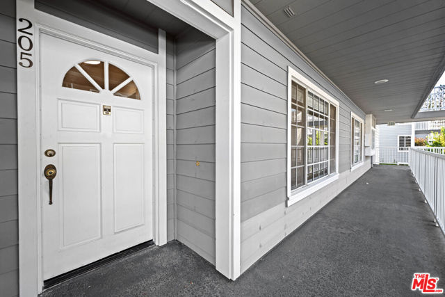 1418 Brett Place 205