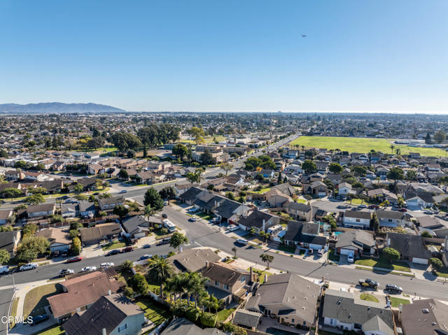 Detail Gallery Image 39 of 41 For 945 Janetwood Dr, Oxnard,  CA 93030 - 3 Beds | 2/1 Baths