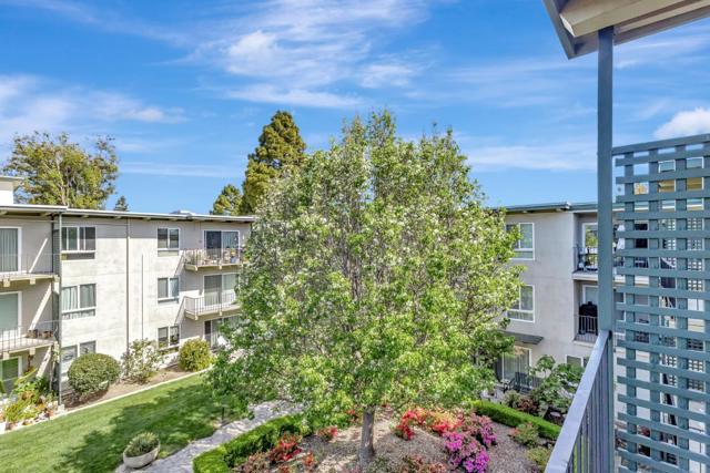802 N Delaware Street, San Mateo CA: https://media.crmls.org/mediaz/a4661bd8-5ed0-47b3-b401-db249ff87778.jpg