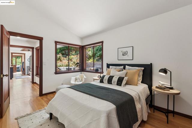 737 Woodhaven Rd, Berkeley CA: https://media.crmls.org/mediaz/a4667bfe-ebf3-4aad-a8c9-48fdd71f1101.jpg