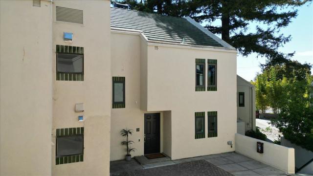 181 Centre Street, Mountain View CA: https://media.crmls.org/mediaz/a46a307c-2aab-4262-962d-e075295af01c.jpg