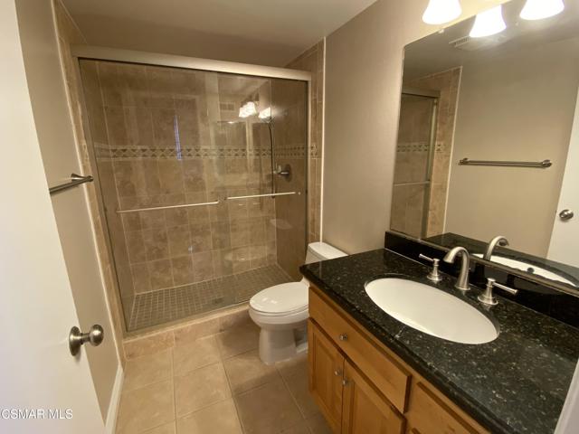 3432 Radcliffe Road, Thousand Oaks CA: https://media.crmls.org/mediaz/a46a7715-8daf-46f1-84bd-559060ab8d2b.jpg