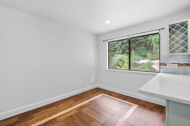 21564 Mary Alice Way, Los Gatos CA: https://media.crmls.org/mediaz/a46bd90e-fb37-478b-b2da-2c25d7aabd04.jpg