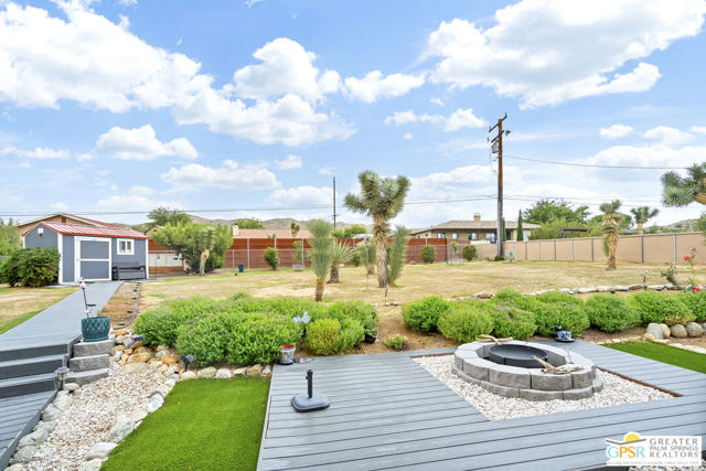 57745 San Tropeze Drive, Yucca Valley CA: https://media.crmls.org/mediaz/a46c8010-b2ca-412c-bd06-022579e3b05d.jpg