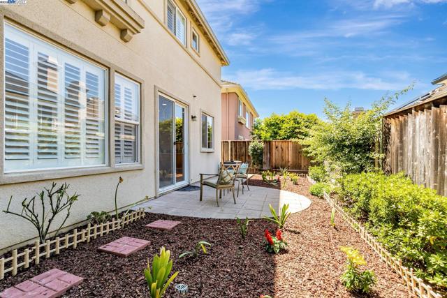 1657 Via Cortina, San Jose CA: https://media.crmls.org/mediaz/a46c8d56-a667-426c-885d-3a9595314b09.jpg