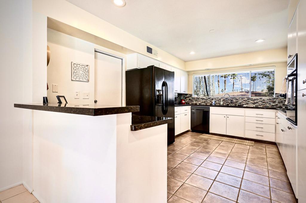 MLS #219144947DA image #10