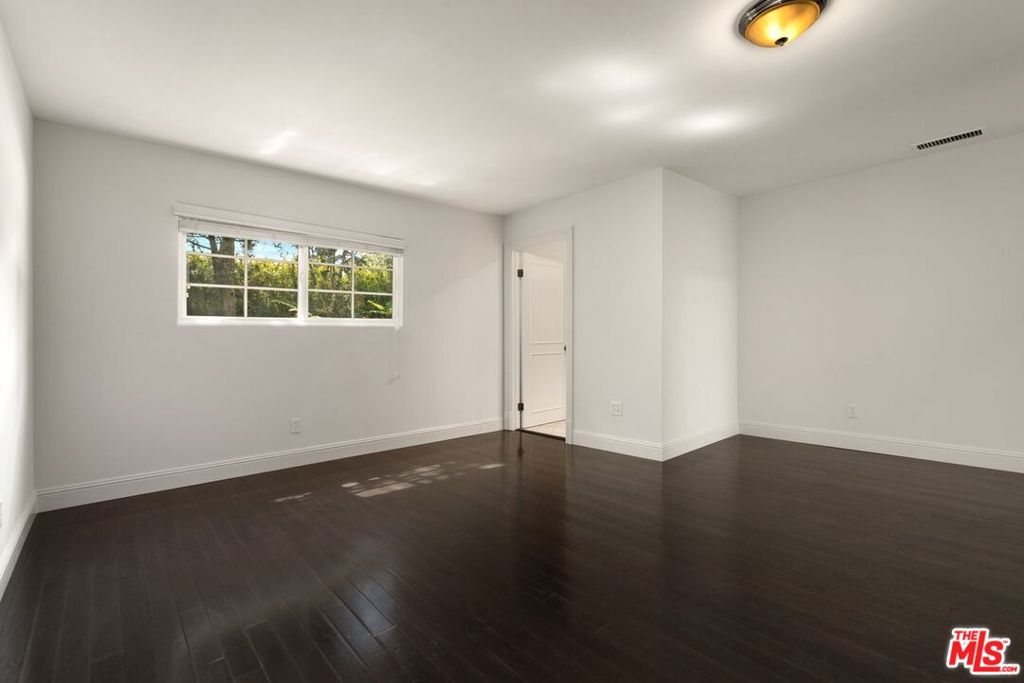 MLS #26862385 image #23