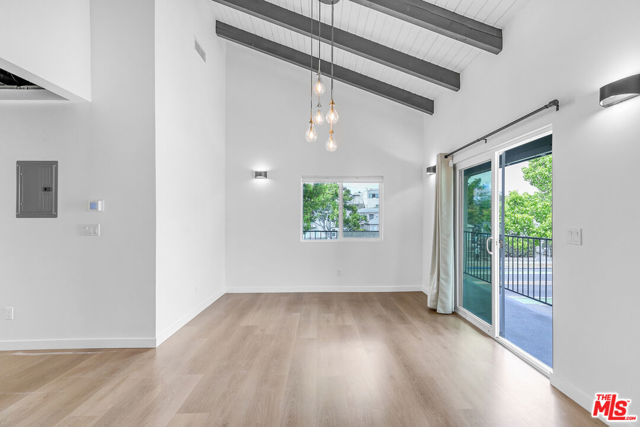 1536 11th Street, Santa Monica CA: https://media.crmls.org/mediaz/a46d78d5-ed7d-47bc-9499-15e28abba942.jpg