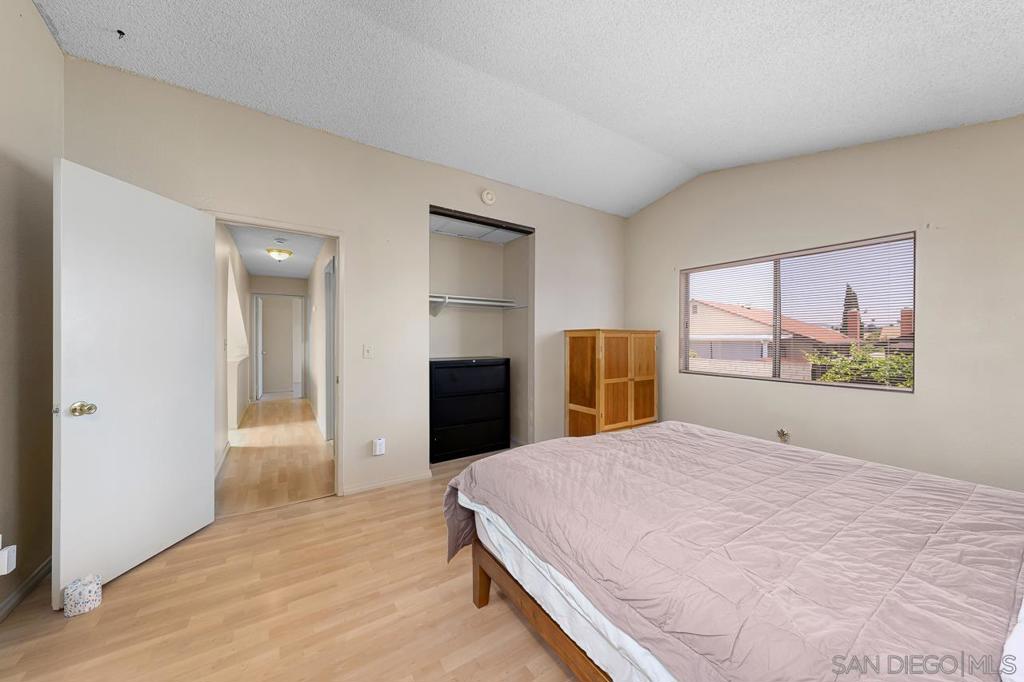 MLS #250032426SD image #16