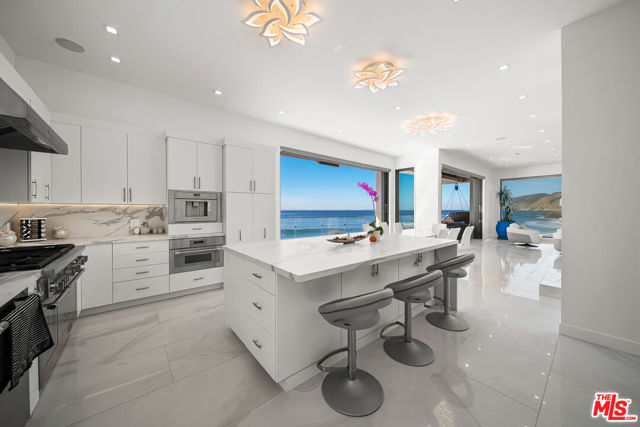 11350 Pacific Coast Highway, Malibu CA: https://media.crmls.org/mediaz/a46ec694-c9dd-4b0c-aab7-b7762de73b31.jpg