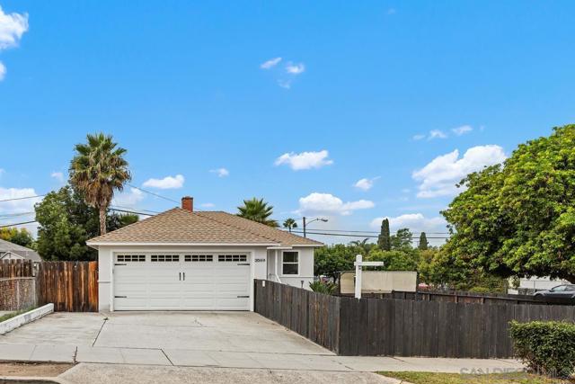 2069 Dayton Drive, Lemon Grove CA: https://media.crmls.org/mediaz/a46ec960-49e1-492d-9b7f-54f462fea28c.jpg