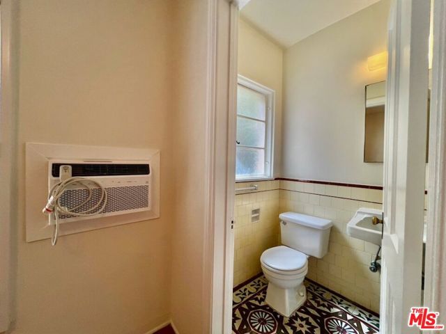 8474 Fountain Avenue, West Hollywood CA: https://media.crmls.org/mediaz/a46f57c6-4ffc-47d7-8ad8-2c73143d22f6.jpg