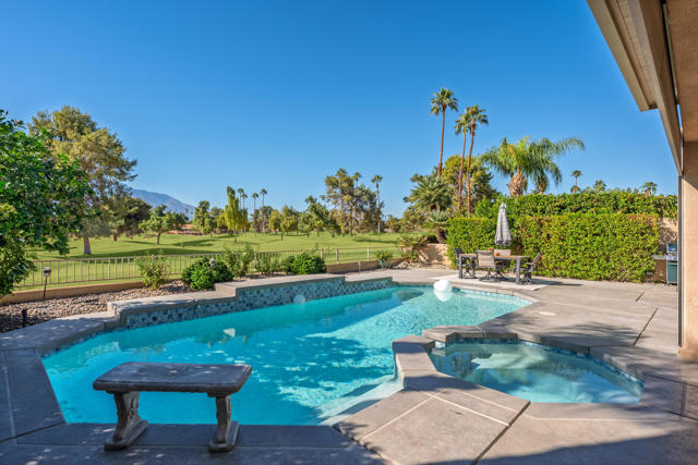 134 E Kavenish Drive, Rancho Mirage CA: https://media.crmls.org/mediaz/a46fc955-19a6-4e8b-955f-3be545e837bb.jpg