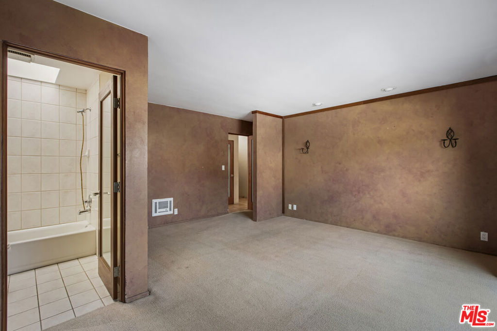 MLS #25618021 image #20