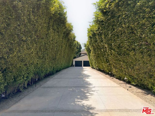 14804 Greenleaf Street, Sherman Oaks CA: https://media.crmls.org/mediaz/a46fcded-7441-426b-87d8-6e73b0902f4f.jpg