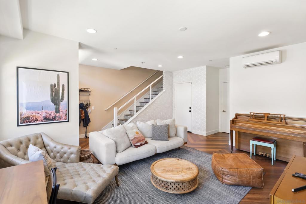 2537 State St. - photo 5