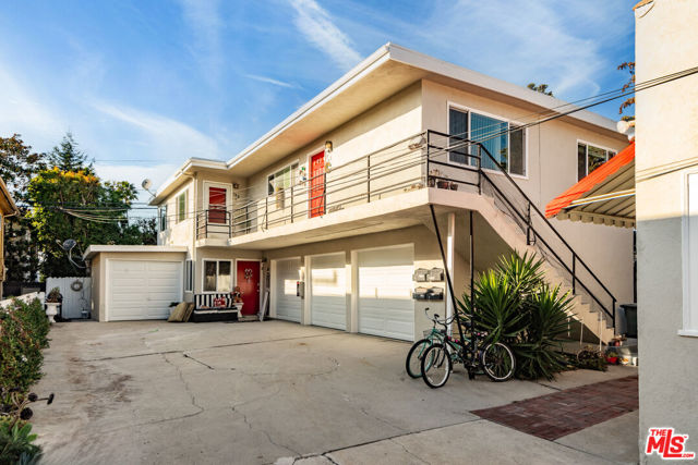 705 Pacific Coast Highway, Redondo Beach, California 90277, ,Residential Income,For Sale,Pacific Coast,24468849