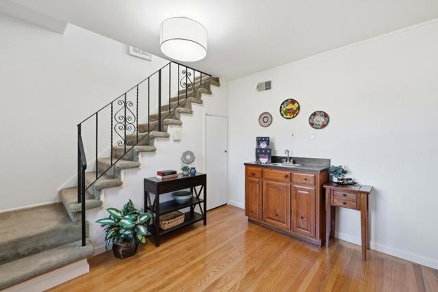 532 Theresa Drive, South San Francisco CA: https://media.crmls.org/mediaz/a471c396-45d8-43cf-a94c-1a5de5655cd8.jpg